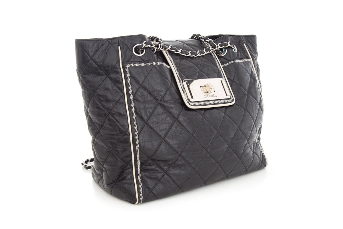 Luxury Chanel 2008/09 Black East West Reissue Handbag