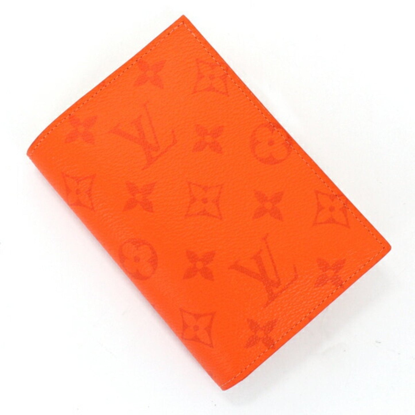 Louis Vuitton Taiga  Canvas Wallet  ()