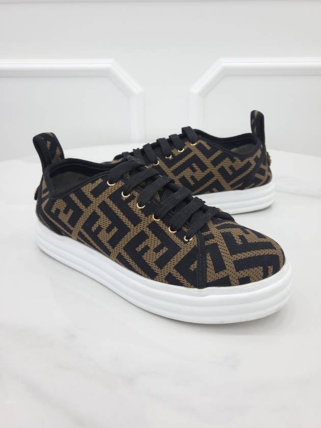 Luxury Fendi FF logo sneakers 38