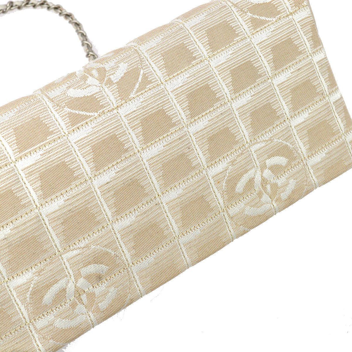 Luxury Chanel 2001-2003 Nylon East West New Travel Line Flap Bag