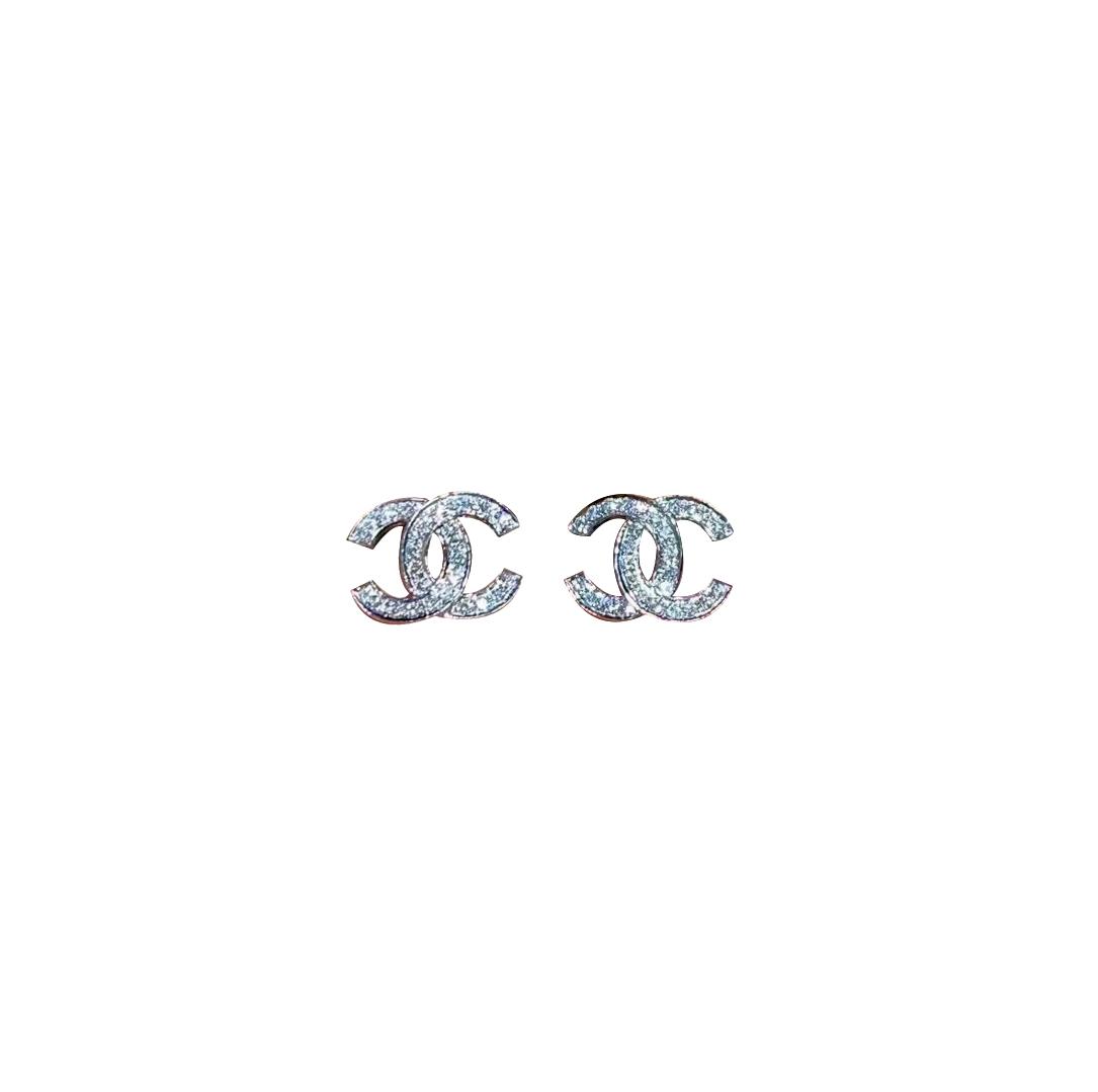 Luxury Chanel LOGO EARRINGS SMALL SILVER DIAMOND