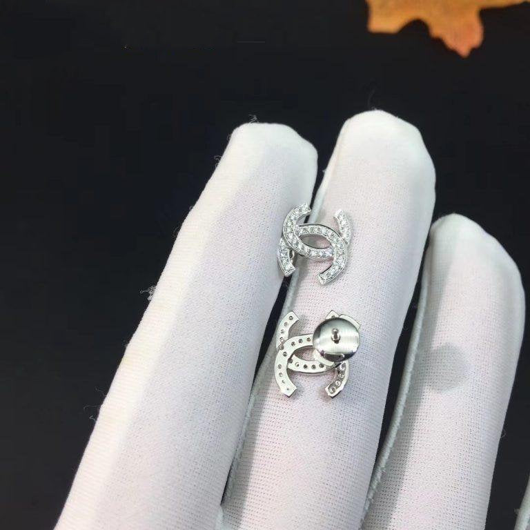 Luxury Chanel LOGO EARRINGS SMALL SILVER DIAMOND