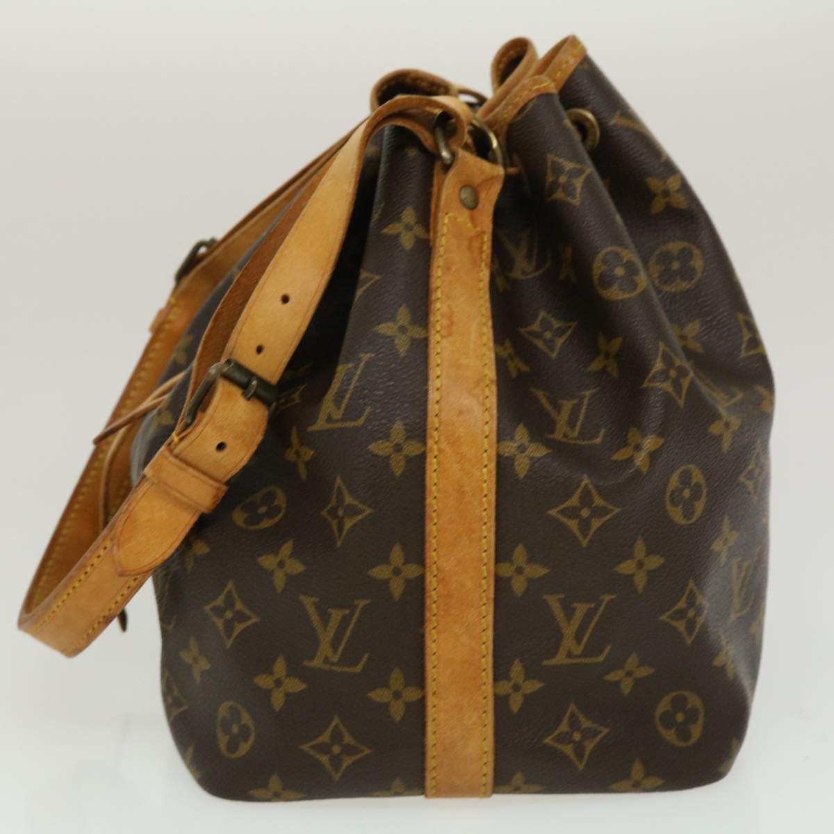 LOUIS VUITTON Monogram Petit Noe Shoulder Bag M42226 LV cl056