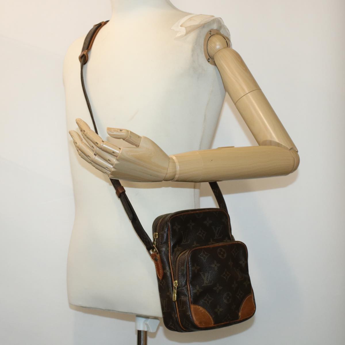 LOUIS VUITTON Monogram Amazon Shoulder Bag M45236 LV cl601