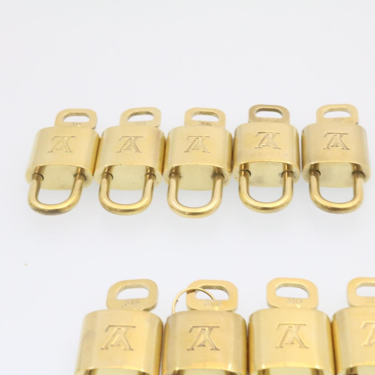 LOUIS VUITTON Padlock Padlock 10set Gold Tone LV cr890