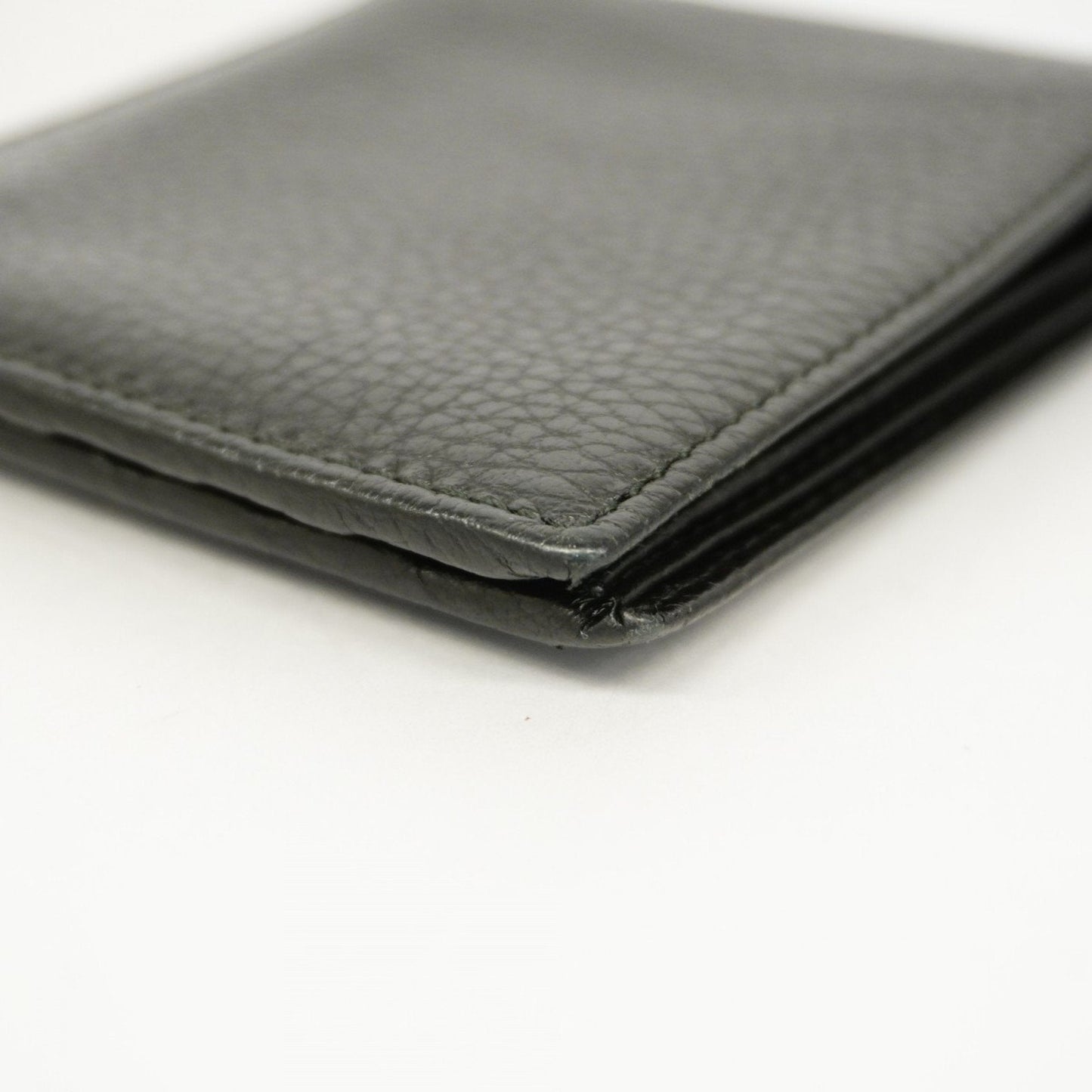 Gucci  Leather Wallet  ()