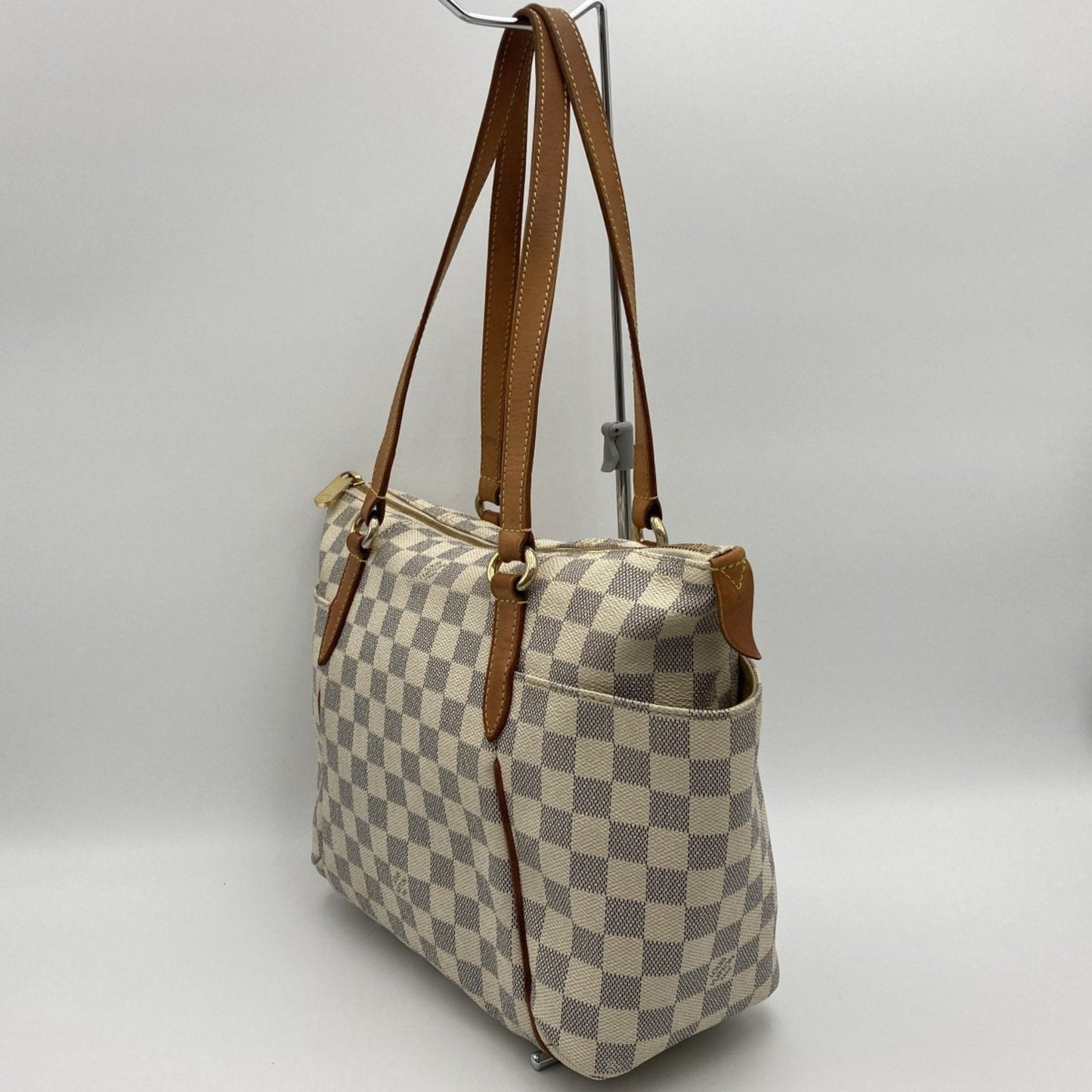 Louis Vuitton Totally  Canvas Shoulder Bag ()