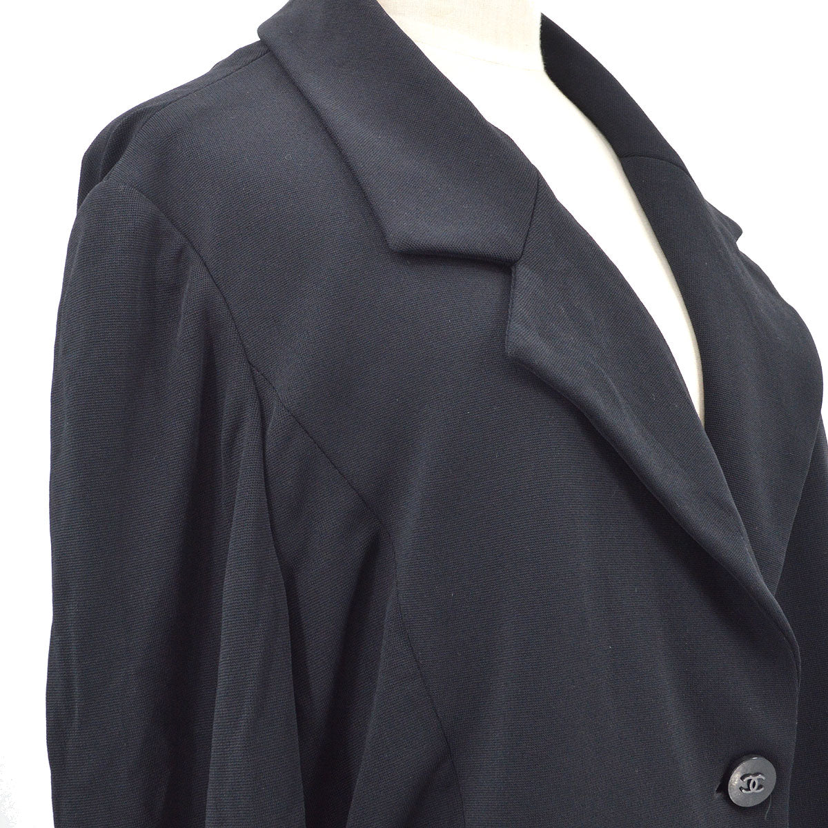 Luxury Chanel 1998 Cruise #44 Single Breasted Jacket Black