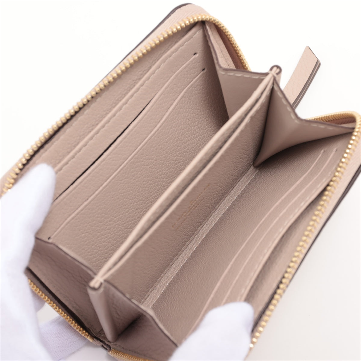 Louis Vuitton LV logo Zippyr Coin Pass M80100 Beige Coin Case