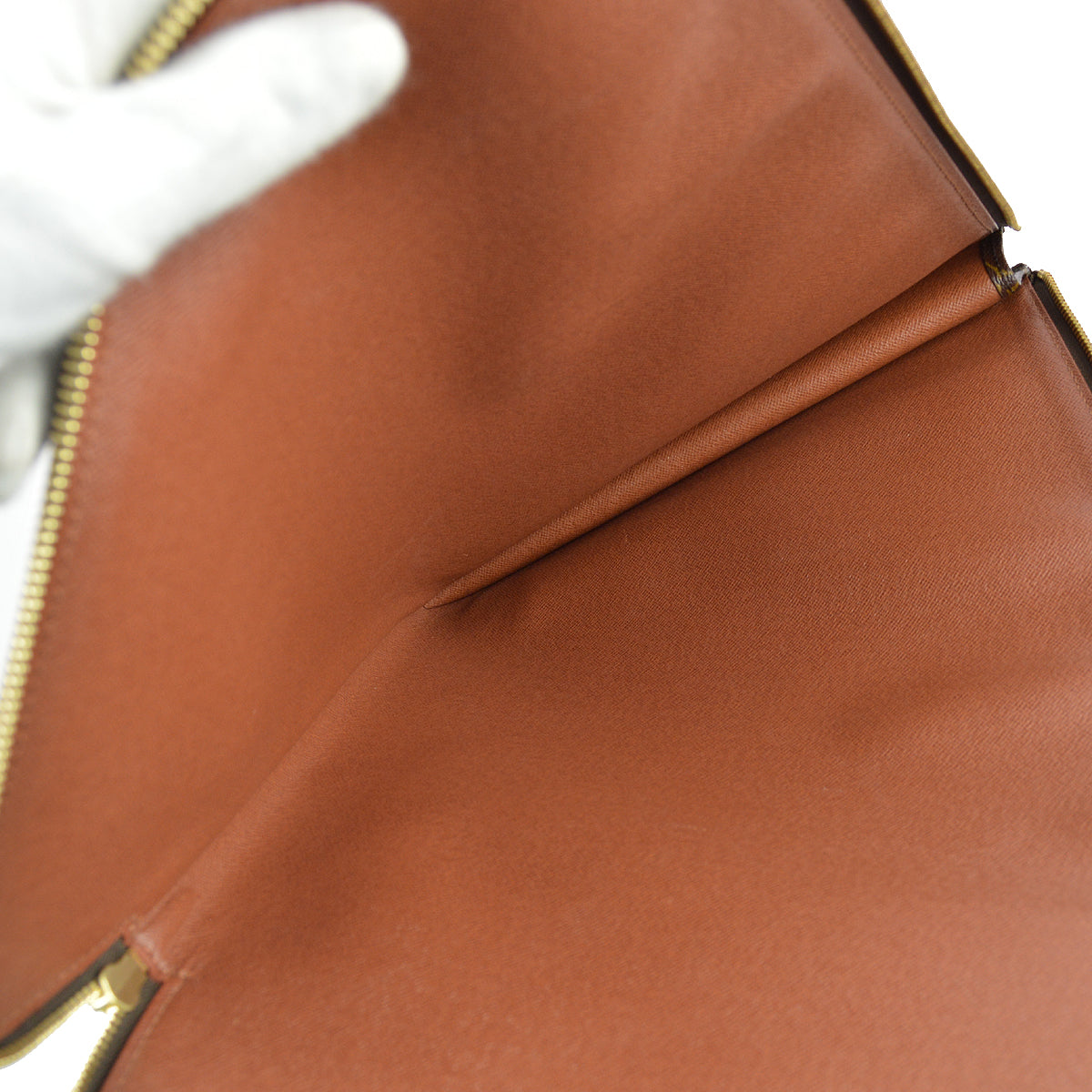 Louis Vuitton 2009 Monogram Poche Documents 38 M53456
