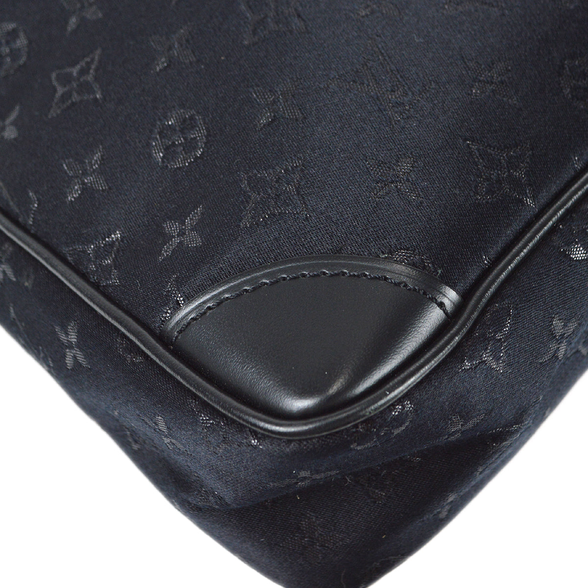 Louis Vuitton 2002 Monogram Satin Little Boulogne M92142