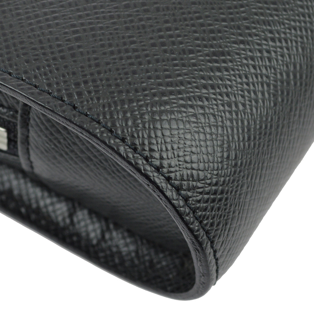 Louis Vuitton Black Taiga Baikal Clutch Handbag M30182