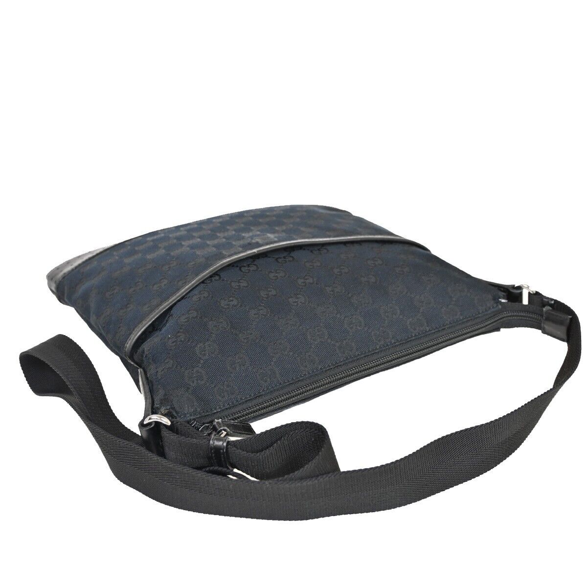 Gucci Gg Canvas  Canvas Shoulder Bag ()
