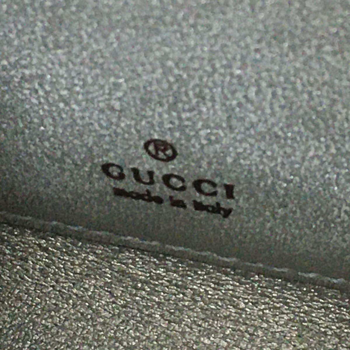 Gucci  Leather Wallet  ()