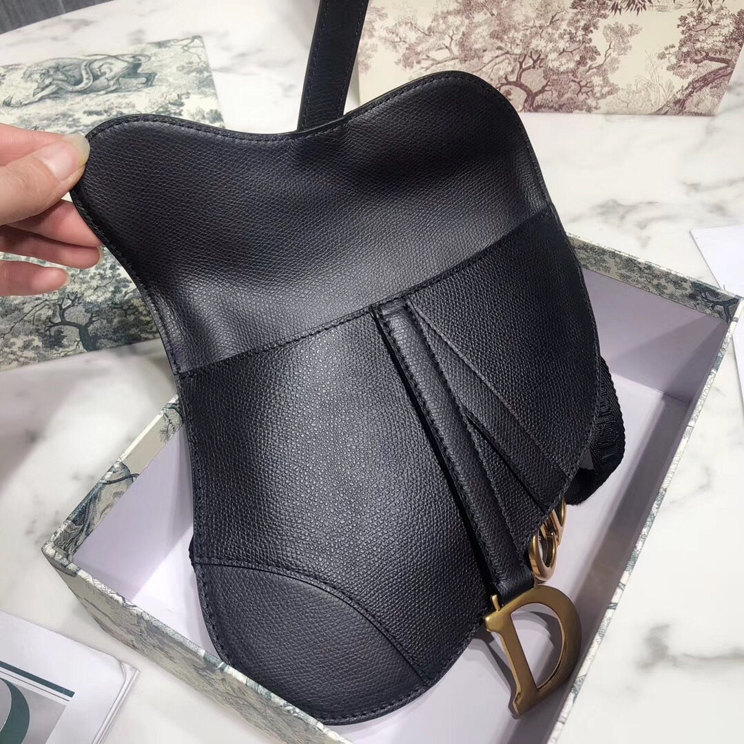 Luxury DiorSaddle Belt Bag In Black Grained Calfskin
