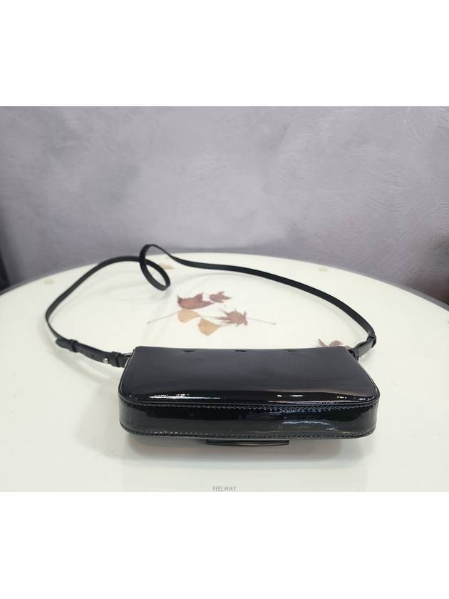 Luxury Fendi Baguette phone pouch mini cross bag