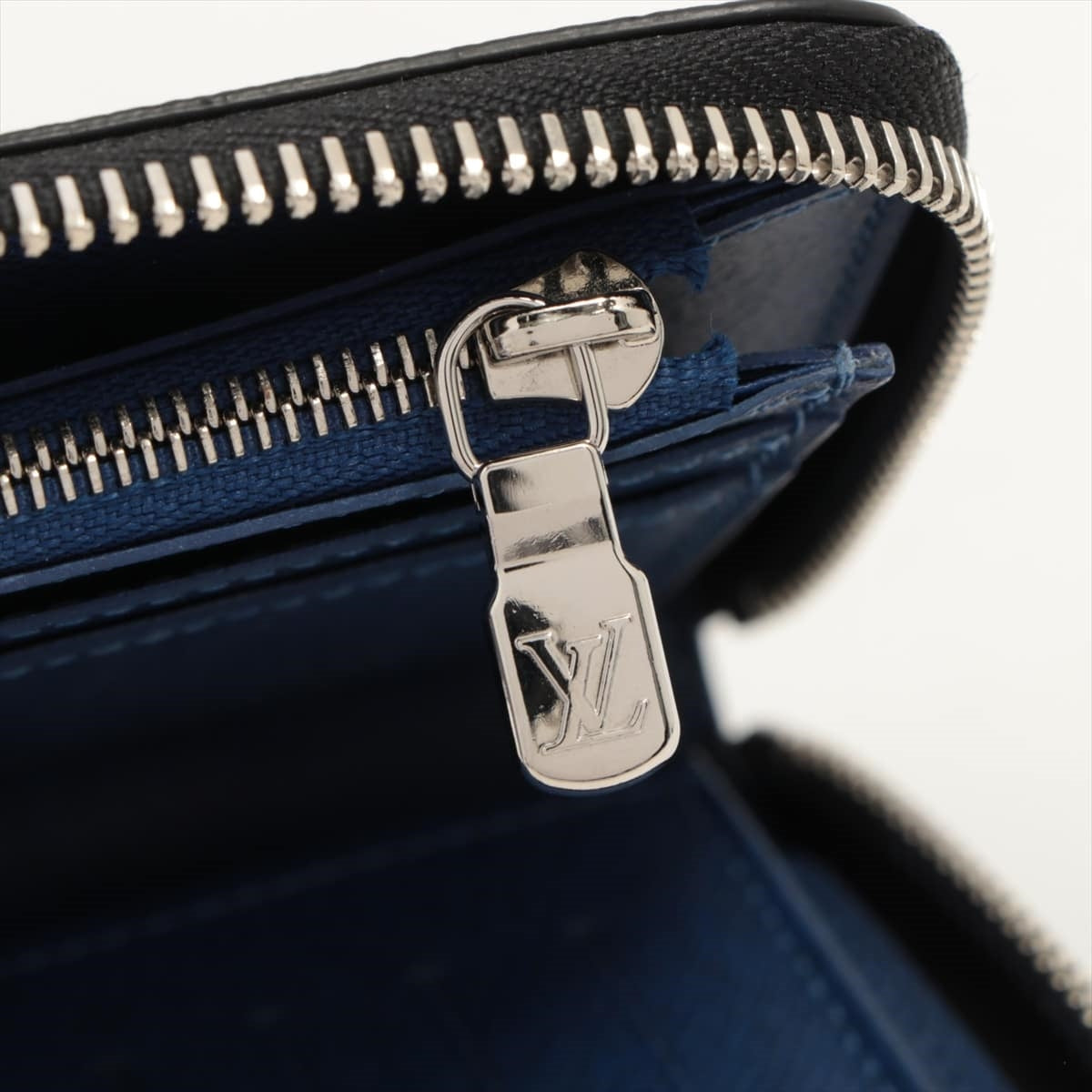 Louis Vuitton Zippy Vertical M30447 Cobalt Round Zip Wallet