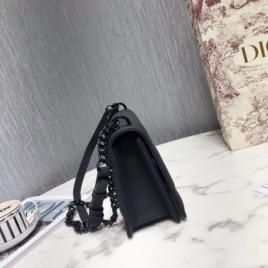 Luxury DiorSo Black Diorama Ultra-Matte Bag