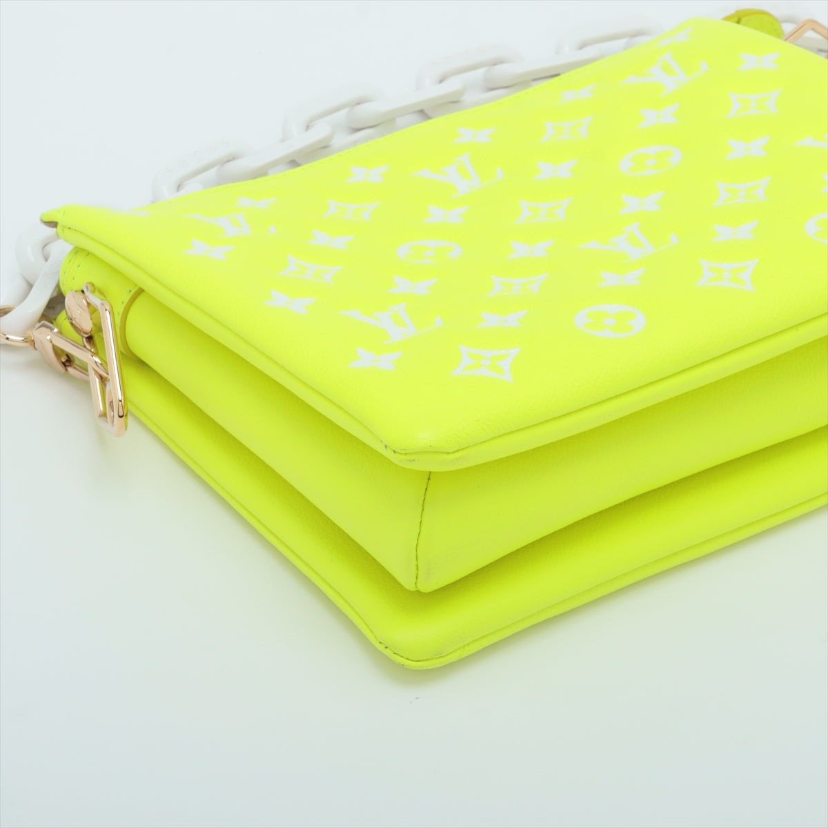 Louis Vuitton Monogram Embos Kusan PM M20843  a luxury  store