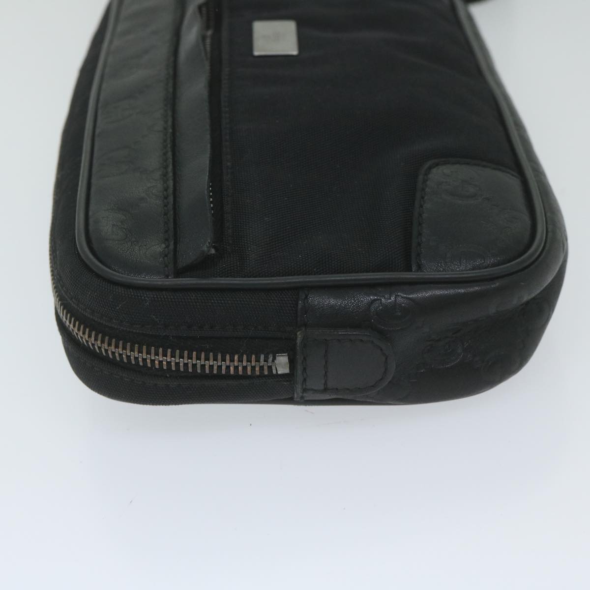 Gucci  Canvas Shoulder Bag ()