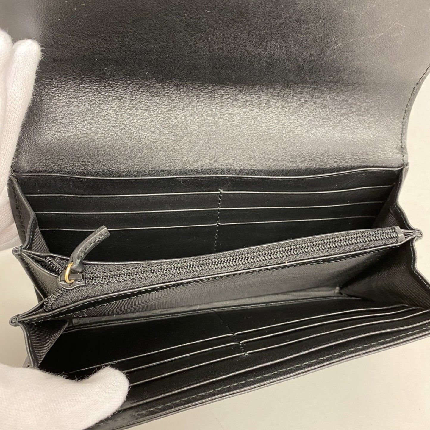 Gucci  Leather Long Wallet (Bi-Fold)