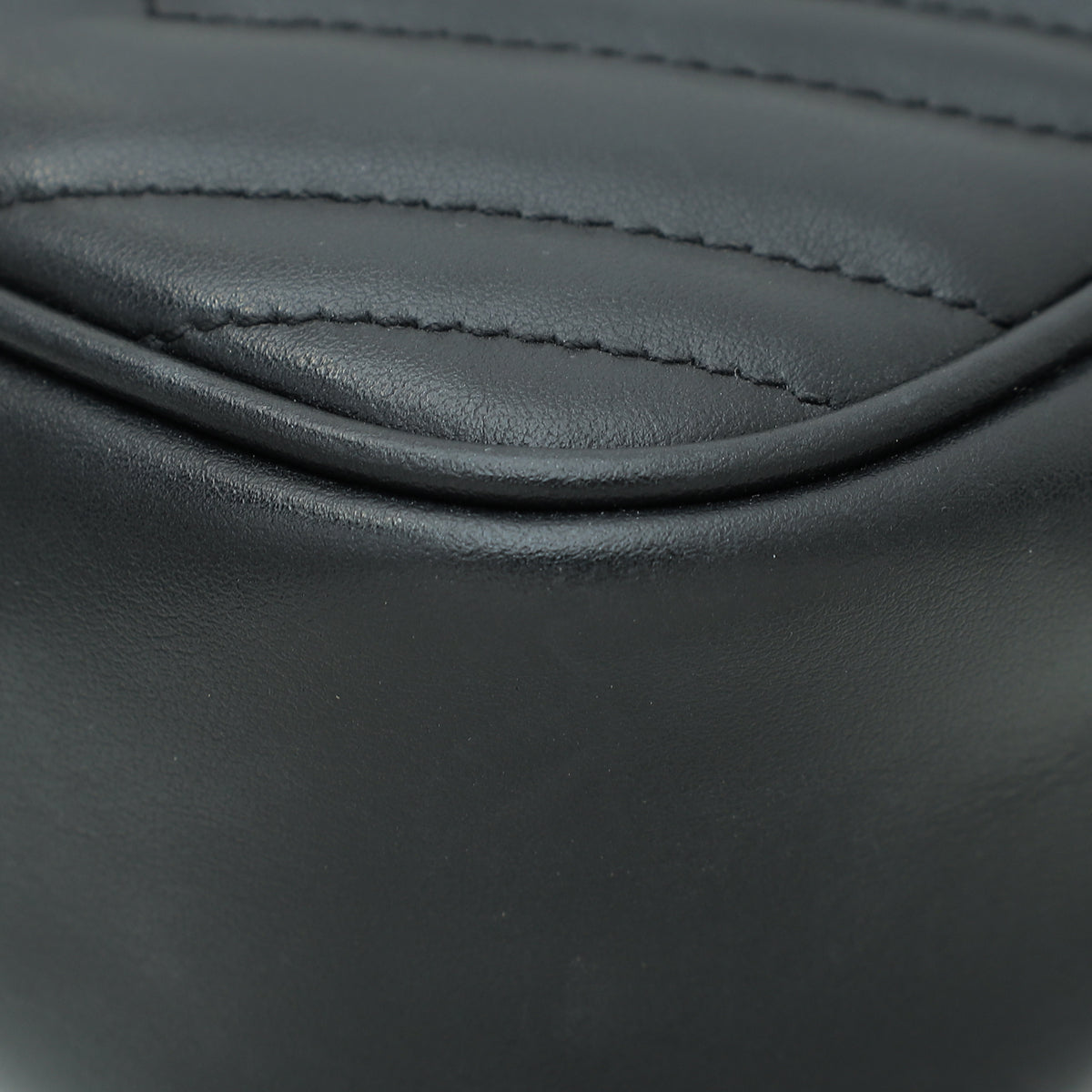 Gucci  Gg Marmont Camera Small Shoulder Bag