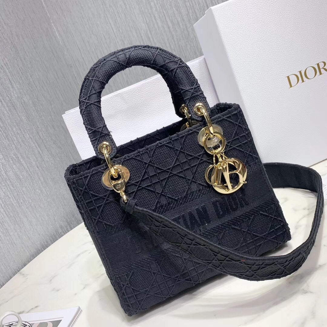 Luxury DiorMedium Lady D-Lite Bag In Black Embroidered Canvas