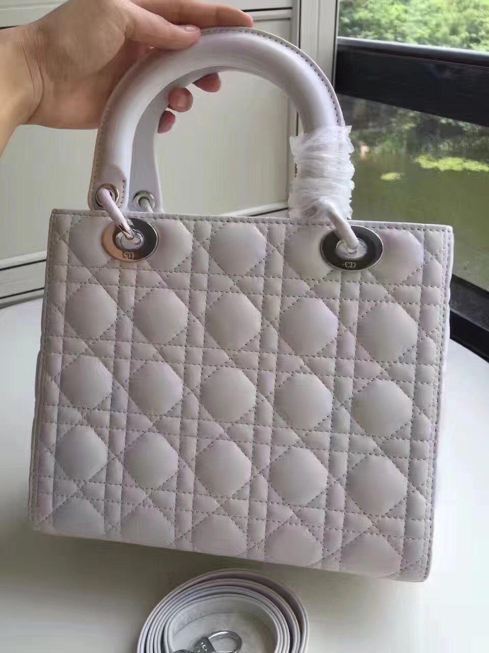 Luxury DiorMedium Lady Luxury DiorBag In White Lambskin