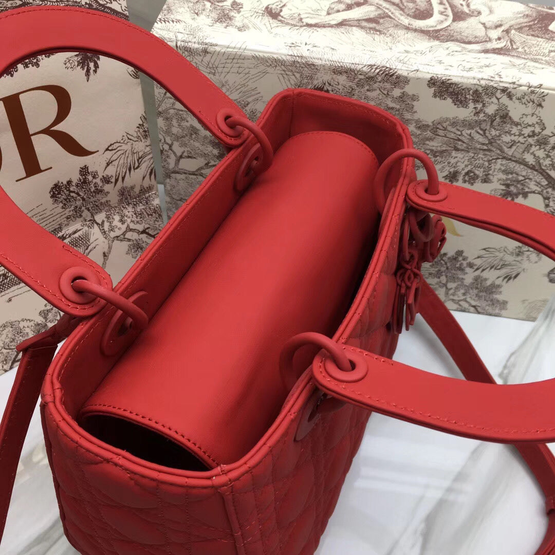 Luxury DiorMedium Lady Luxury DiorBag In Cherry Ultra Matte Calfskin
