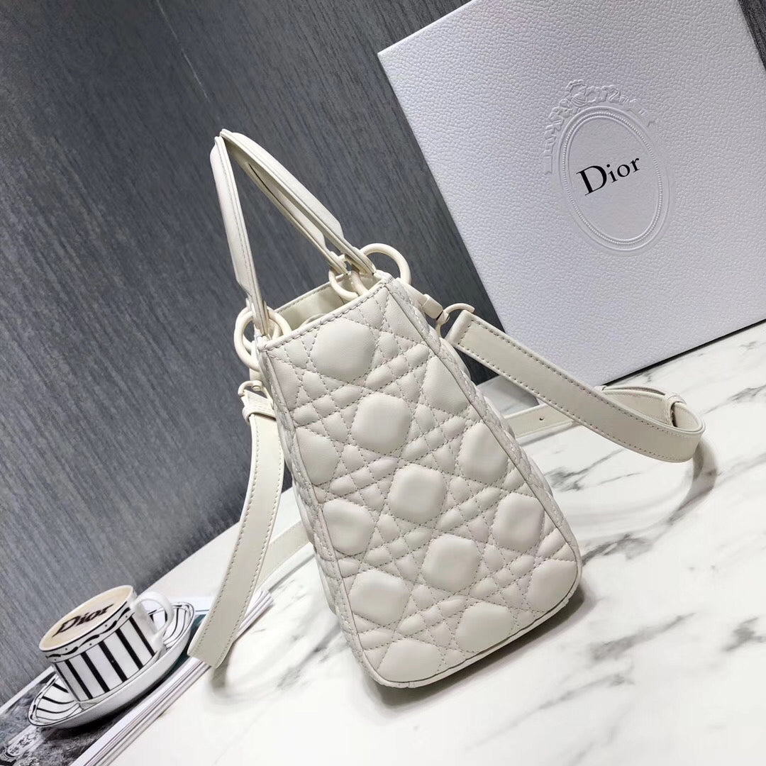 Luxury DiorMedium Lady Luxury DiorBag In White Ultra Matte Calfskin