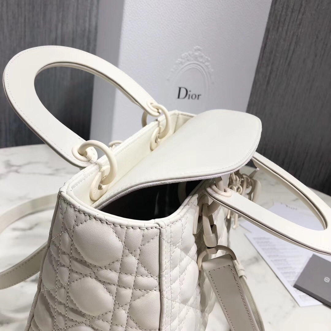 Luxury DiorMedium Lady Luxury DiorBag In White Ultra Matte Calfskin