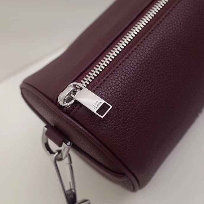 Luxury DiorRoller Pouch In Burgundy Grained Calfskin
