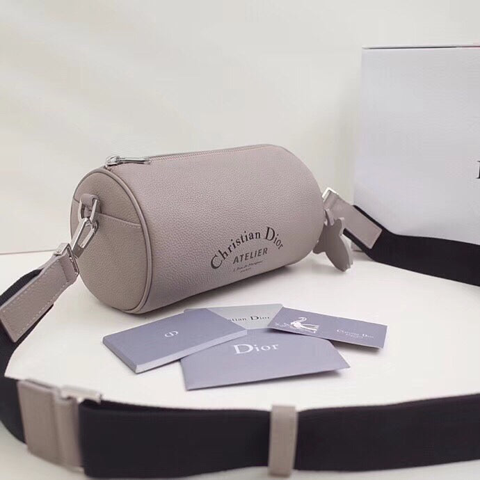Luxury DiorRoller Pouch In Grey Grained Calfskin