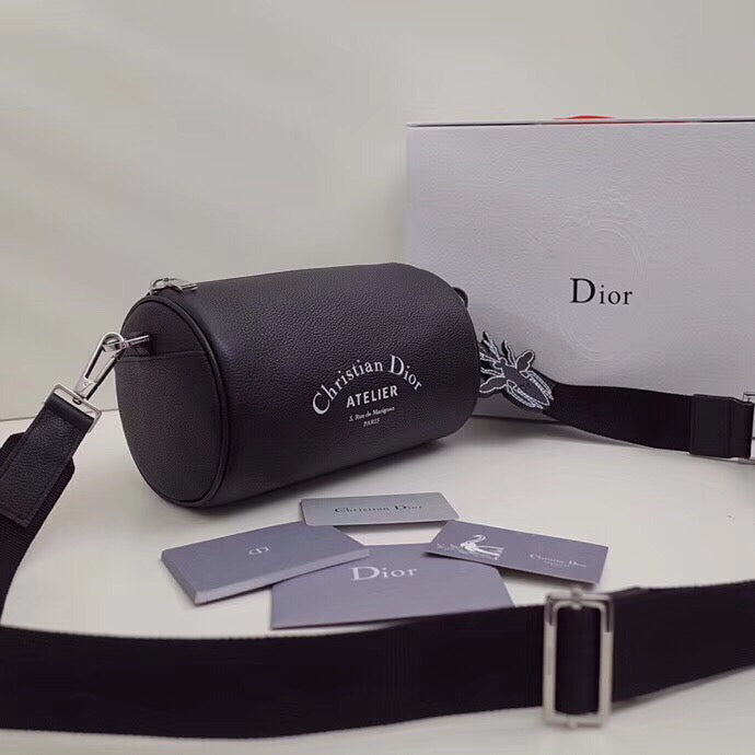 Luxury DiorRoller Pouch In Black Grained Calfskin