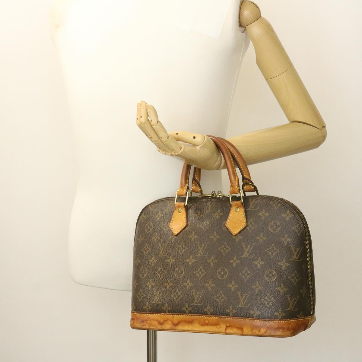 LOUIS VUITTON Monogram Alma Hand Bag M51130 LV ds179