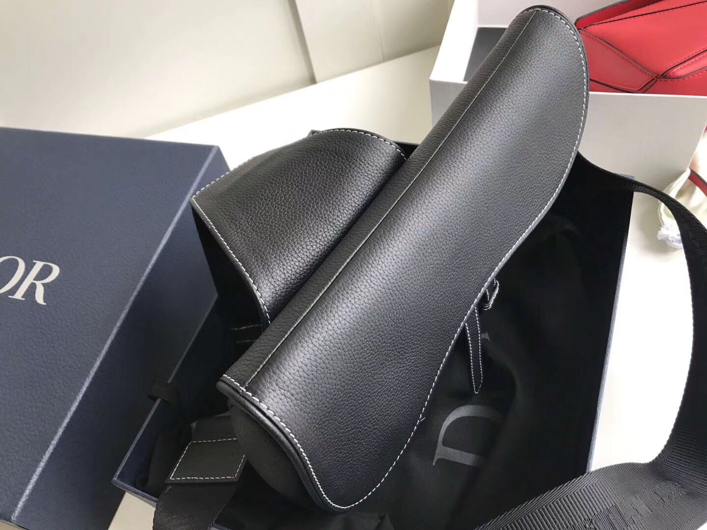 Luxury DiorMen's Saddle Belt Bag In Black Grained Calfskin