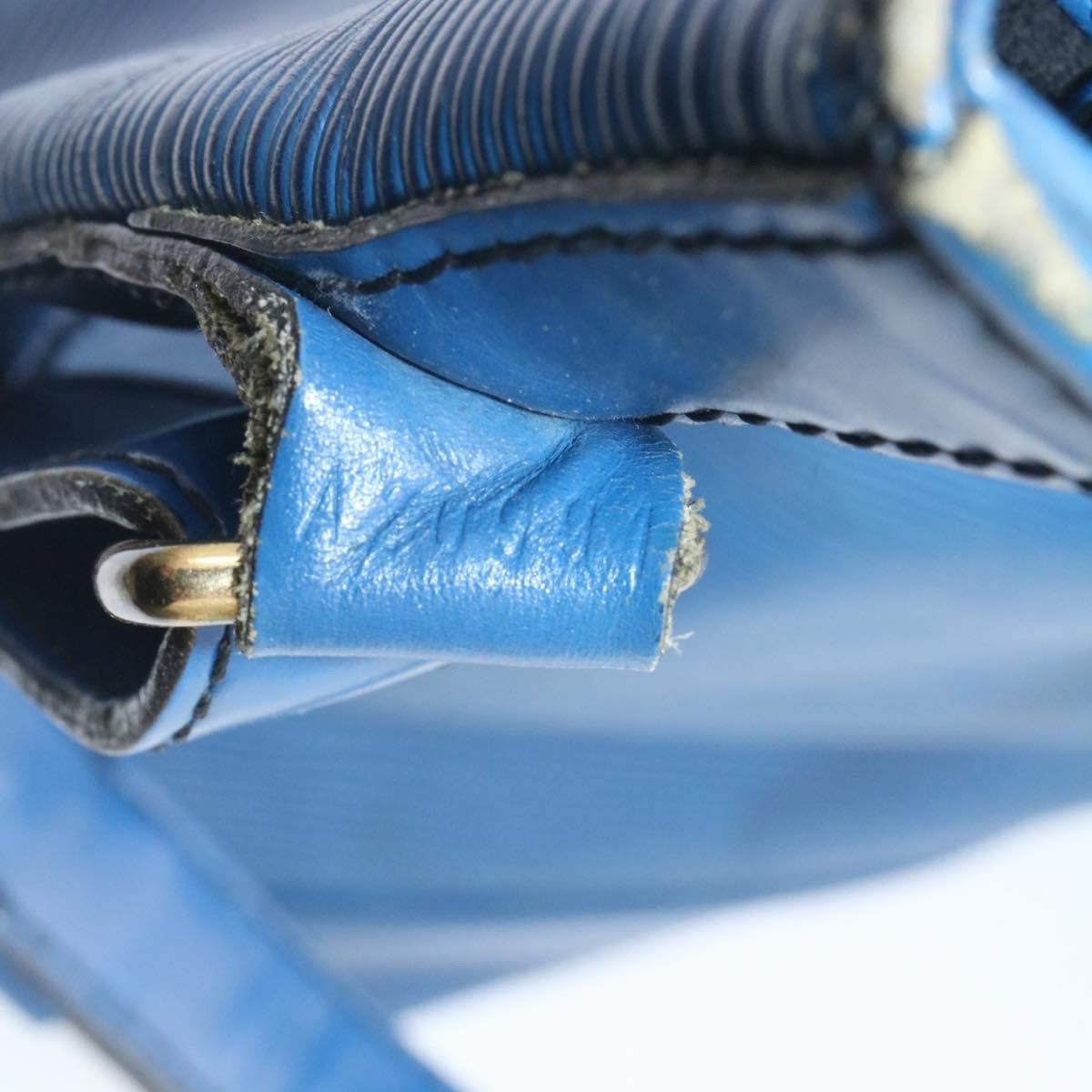 LOUIS VUITTON Epi Noe Shoulder Bag Blue M44005 LV ds217