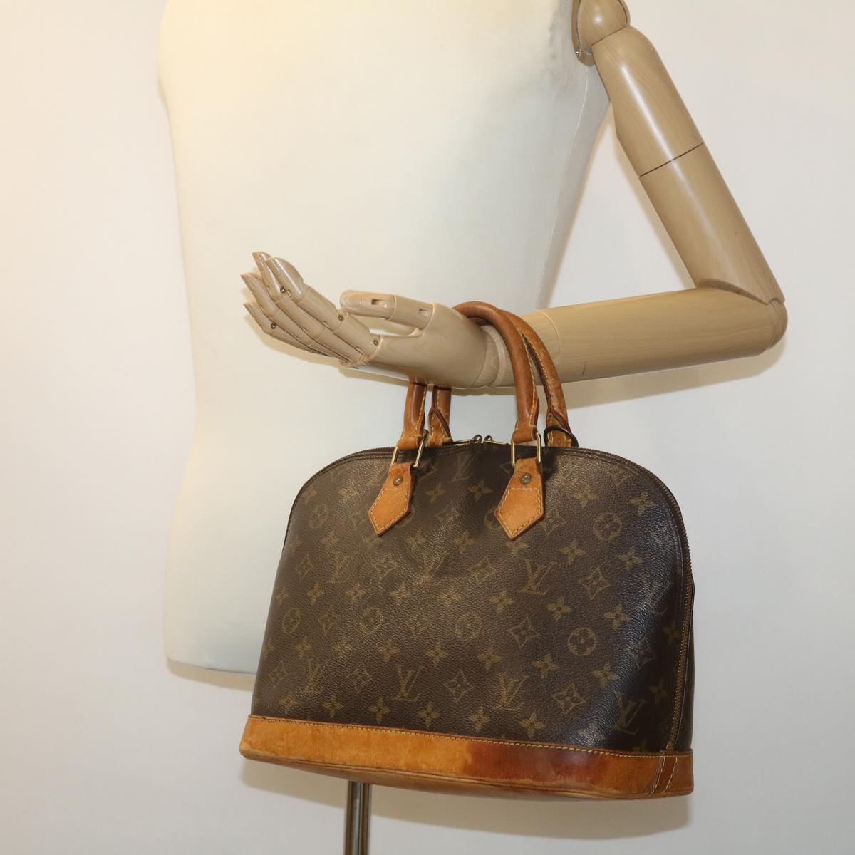 LOUIS VUITTON Monogram Alma Hand Bag M51130 LV ds524