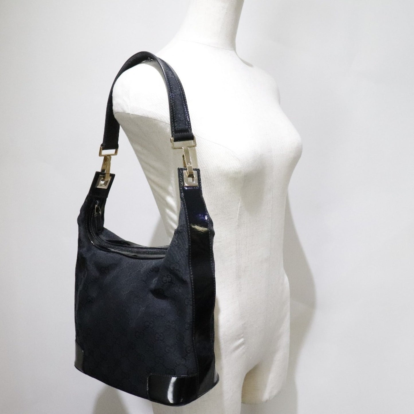 Gucci Gg Canvas  Canvas Shoulder Bag
