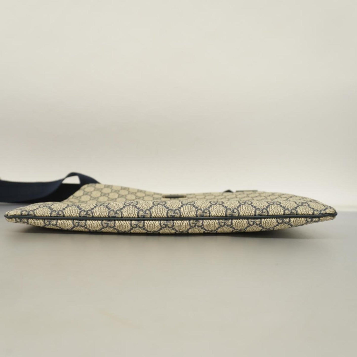 Luxury Gucci Trending 2025 Gg Supreme  Canvas Shoulder Bag ()