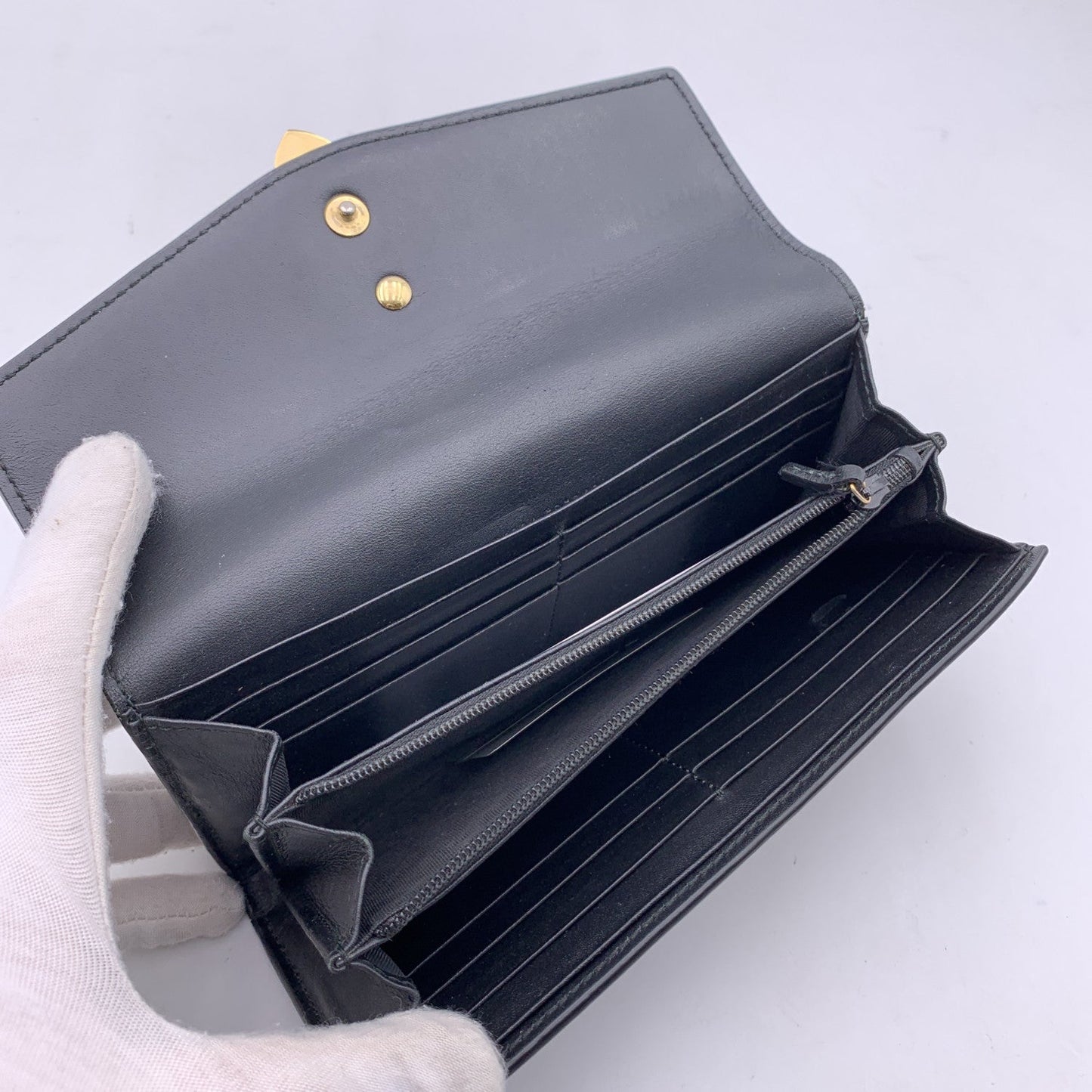 Luxury Gucci Trending 2025 Black Leather Web Signature Sylvie Continental Wallet