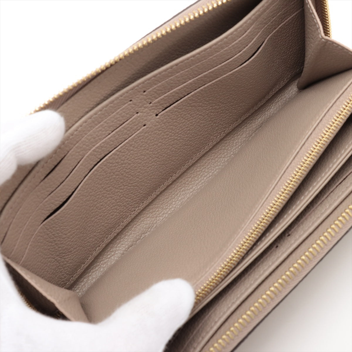 Louis Vuitton Vial Monogram Implant Zippyr Wallet M69794 Turtle Cream Round Zipper Wallet