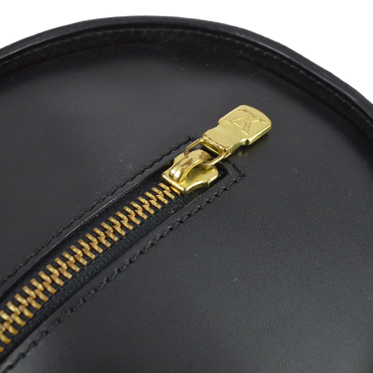 Louis Vuitton 1997 Black Epi Soufflot M52862