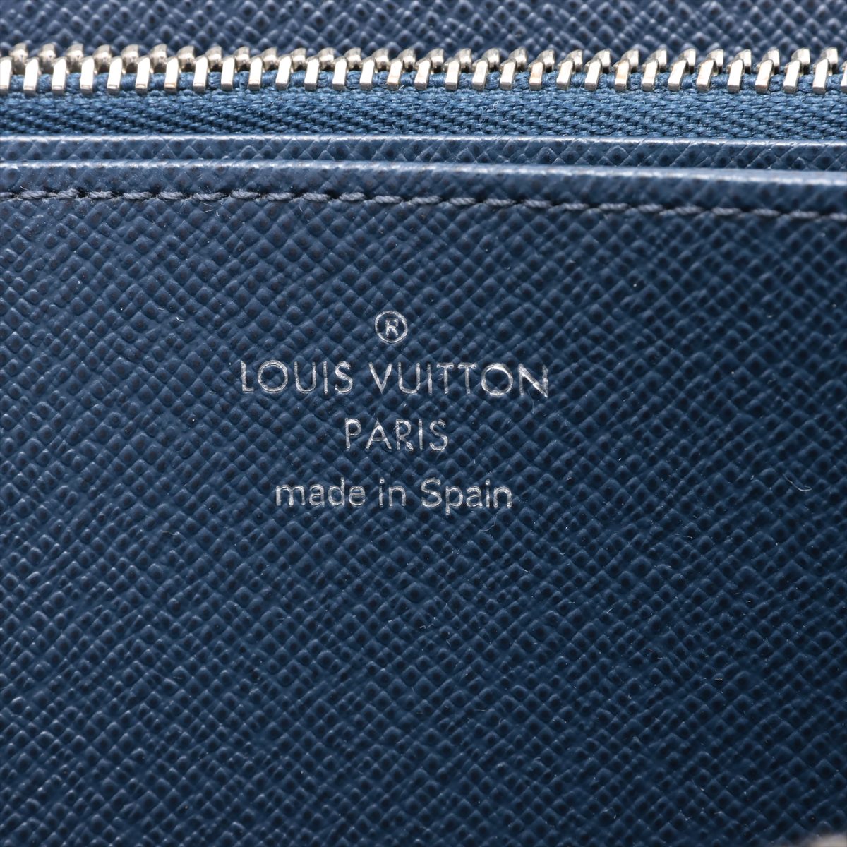Louis Vuitton Epi  Wallet M61873 Andigo Blue Round Zip Wallet