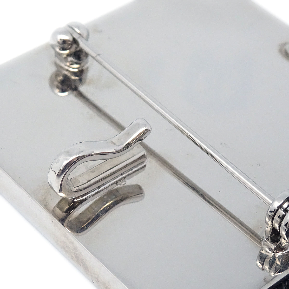Luxury Chanel Record Brooch Pin Silver 04P