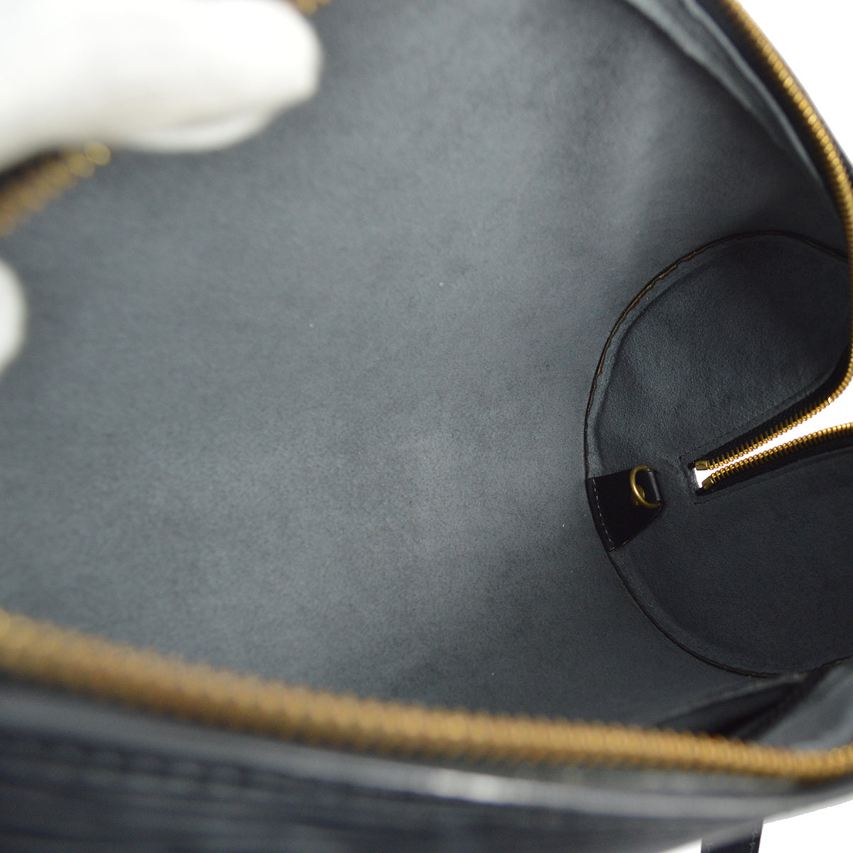 Louis Vuitton 1997 Black Epi Soufflot M52862