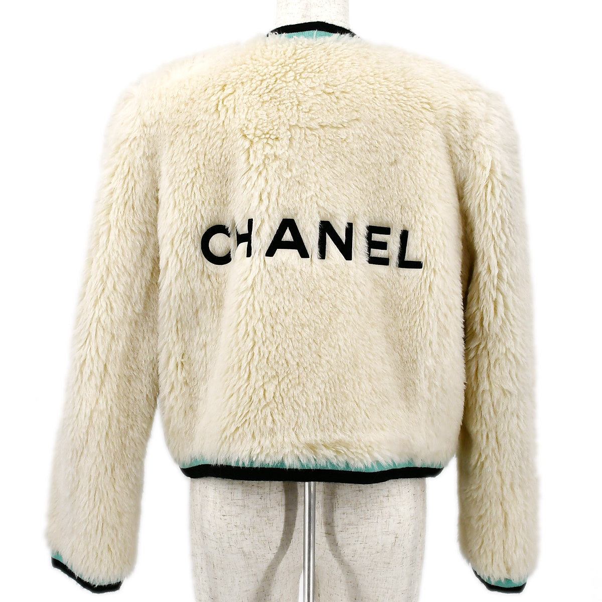 Luxury Chanel Fall 1994 logo-appliqué collarless jacket #40