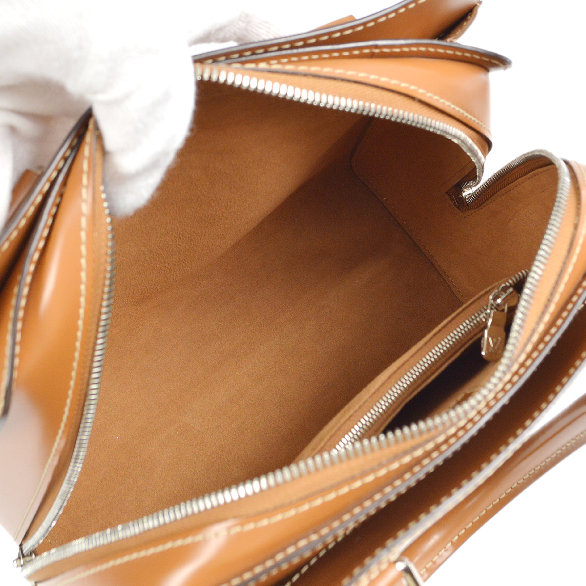 Louis Vuitton 2006 Pont Neuf Epi Cannelle M5205I