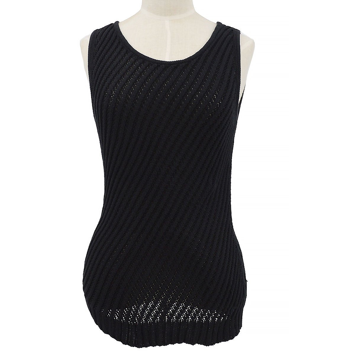Luxury Chanel diagonal knit sleeveless top
