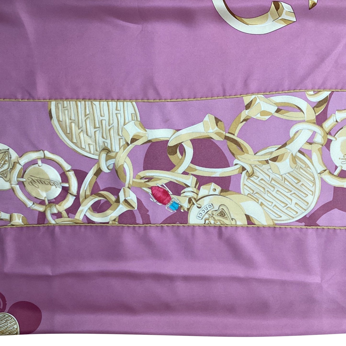 Gucci Chainlink Print Scarf in Pink Silk